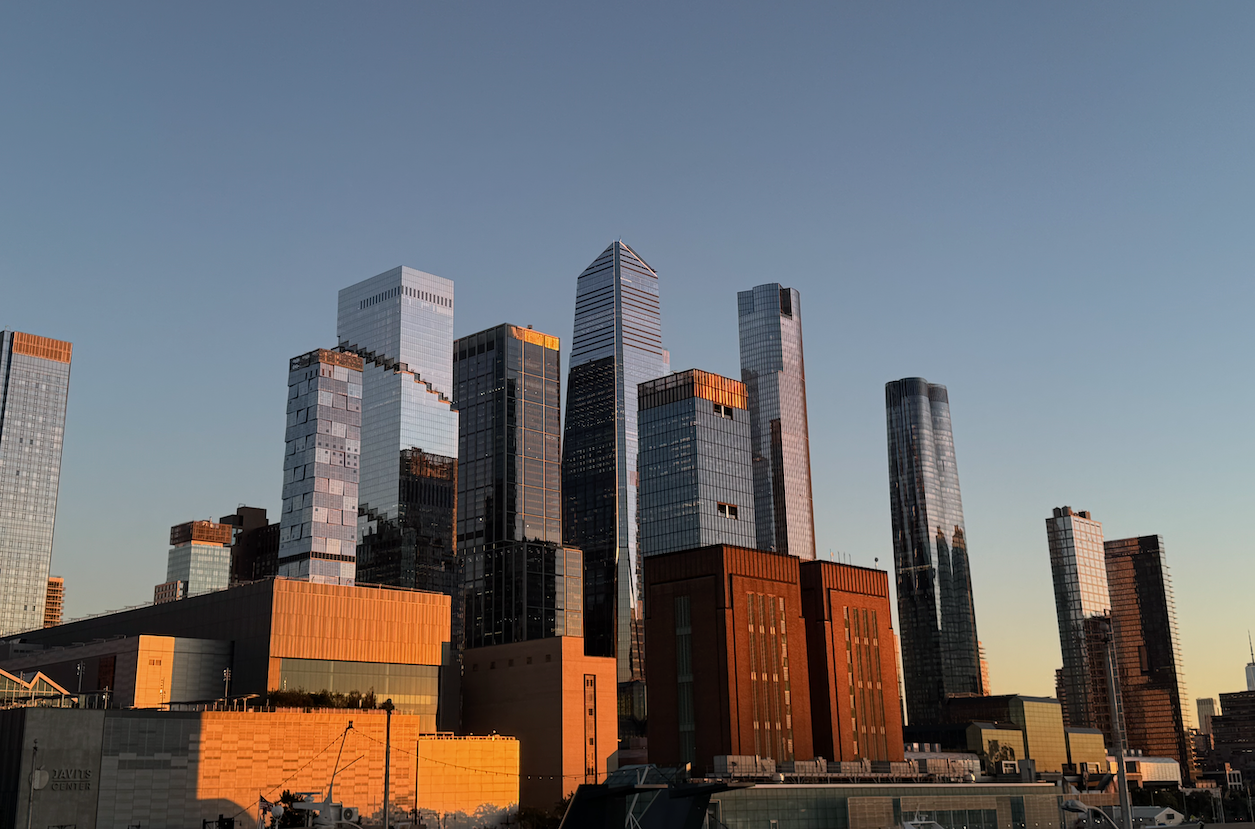 Manhattan, skyline at sunset